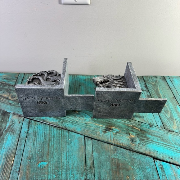 Game Of Thrones Fire And Blood Bookends HBO 2013 - Picture 8 of 16